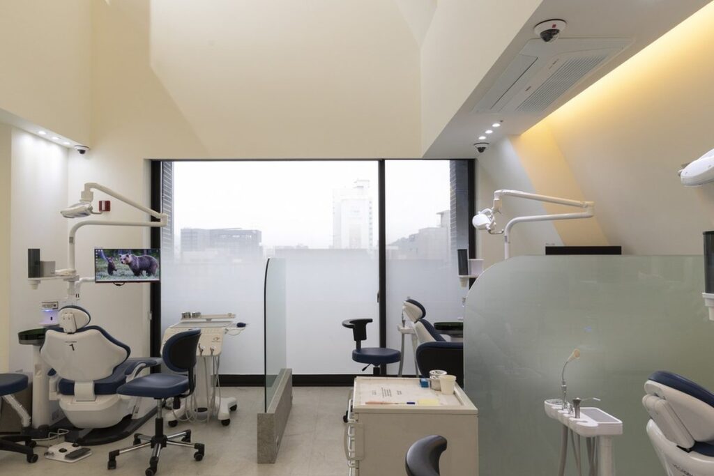 Interior of Seoul Top Dental, Seoul