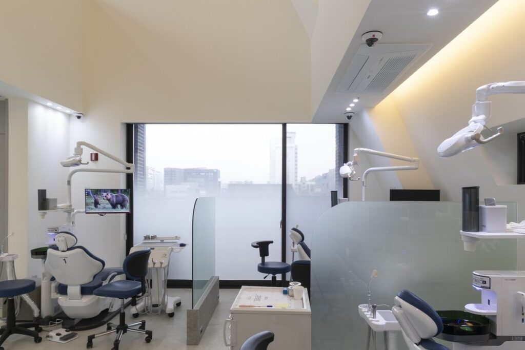 Interior of Seoul Top Dental, Seoul