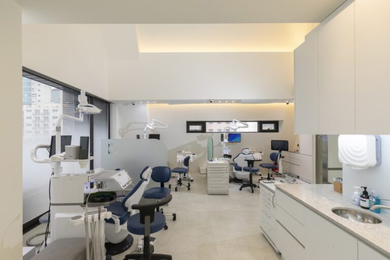 Interior of Seoul Top Dental, Seoul