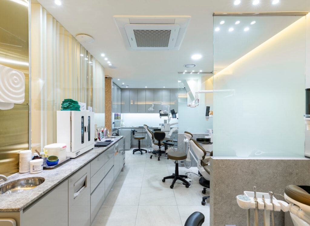 Clinical area at Seoul Top Dental Hospital