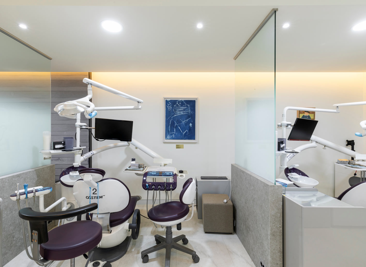 Treatment room at Seoul Top Dental Hospital